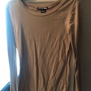 Long sleeve t shirt
